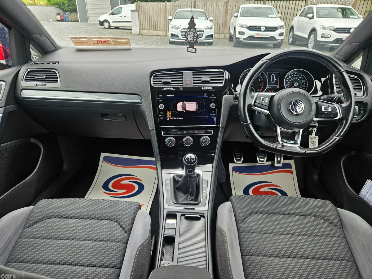 Volkswagen Golf Hatchback, Petrol, 2018, Red