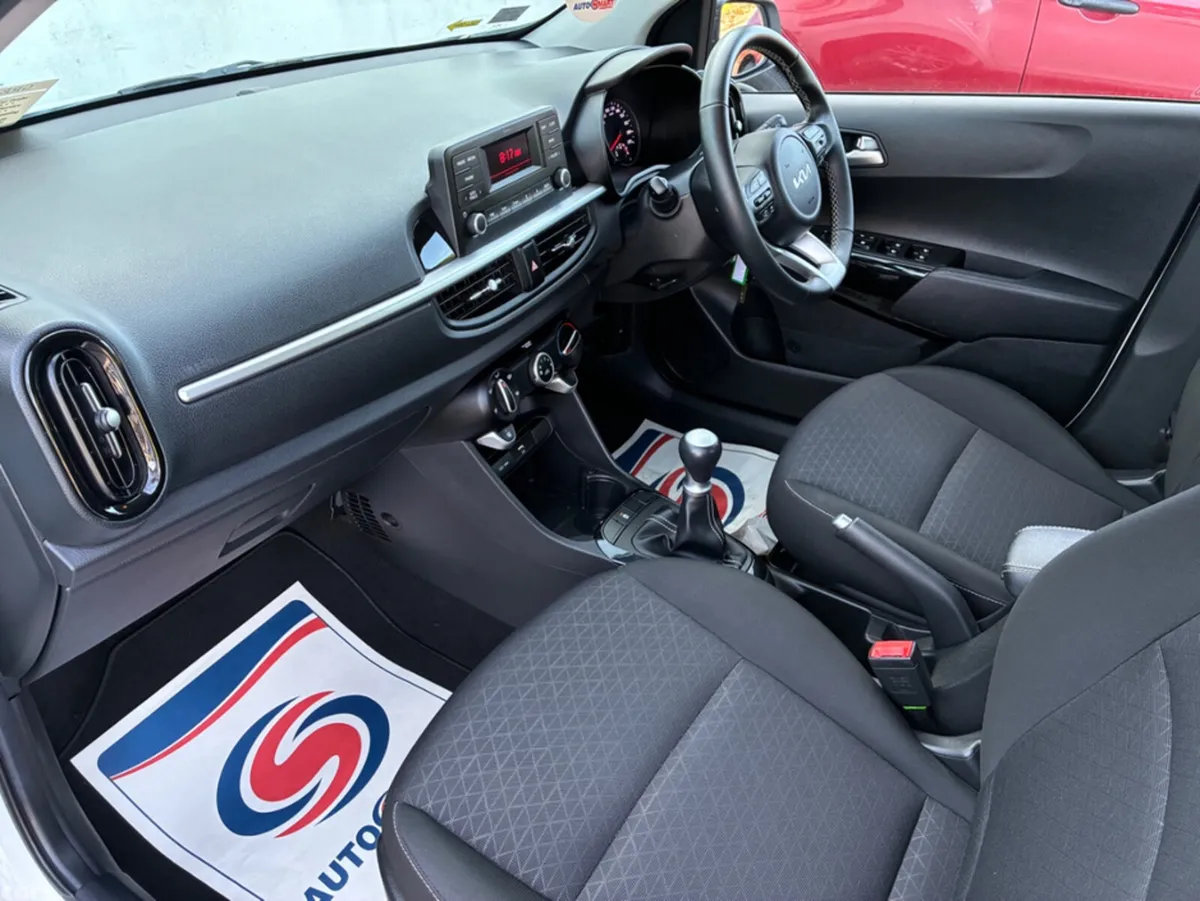 Kia Picanto Hatchback, Petrol, 2024, White