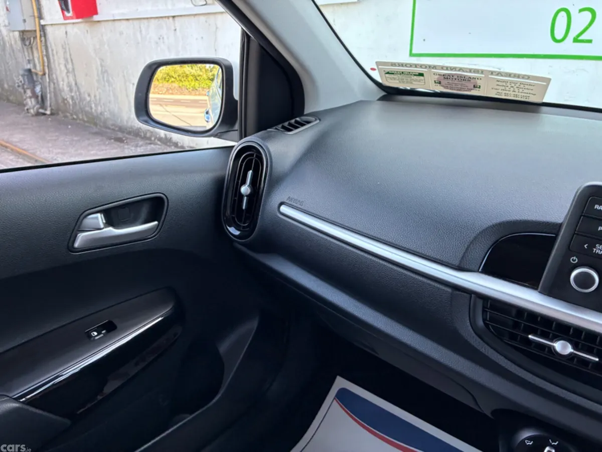 Kia Picanto Hatchback, Petrol, 2024, White