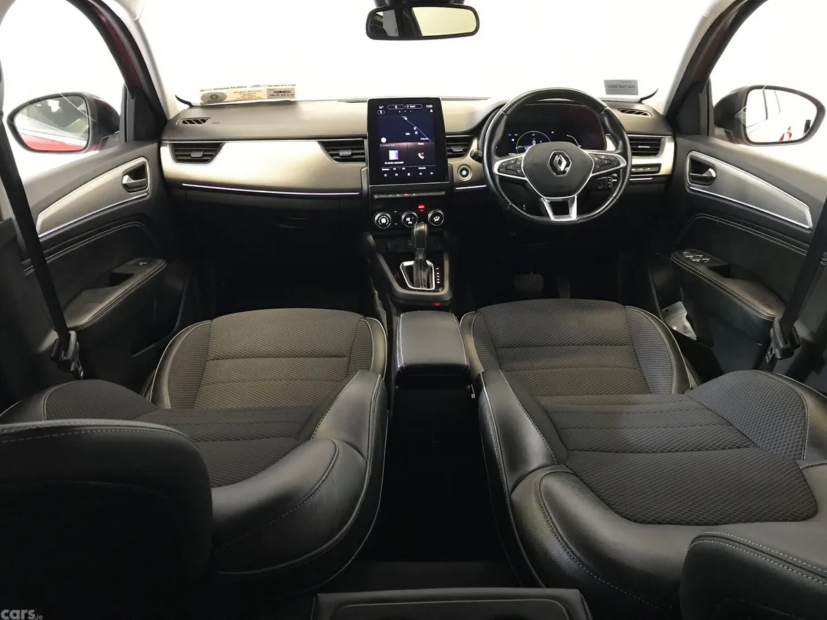 Renault Arkana Hatchback, Petrol, 2022, Red