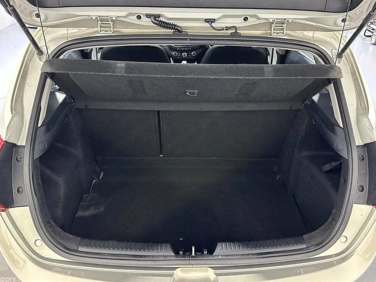 Kia Ceed Hatchback, Diesel, 2016, Silver