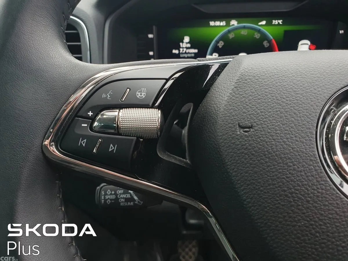 Skoda Karoq SUV, Petrol, 2024, Blue