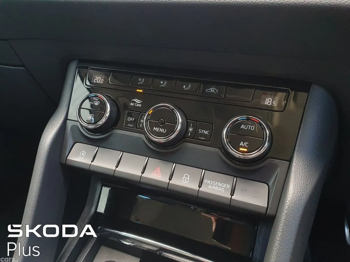 Skoda Karoq SUV, Diesel, 2022, Silver
