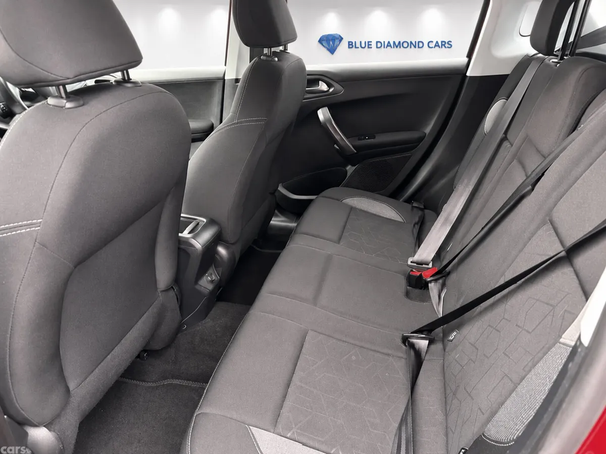 Peugeot 2008 Estate, Petrol, 2019, Red