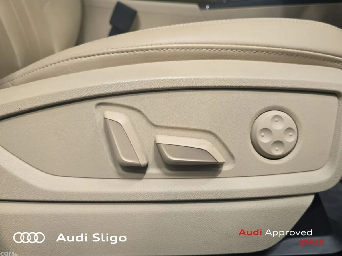 Audi Q5 SUV, Petrol Plug-in Hybrid, 2023, Blue