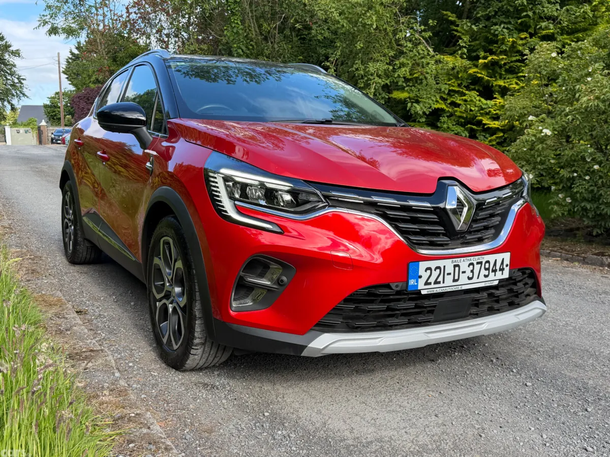 Renault Captur SUV, Petrol, 2022, Red