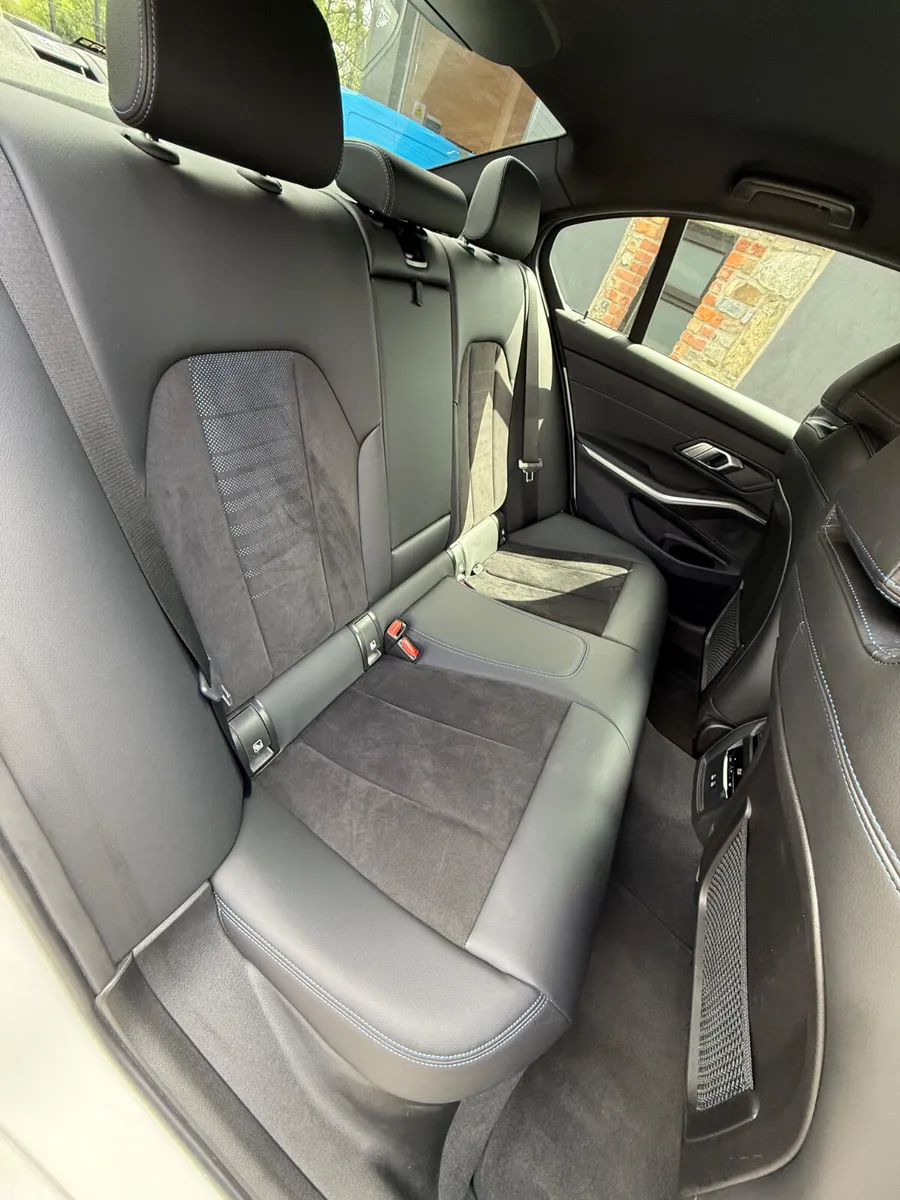 BMW 3-Series Saloon, Diesel, 2022, White