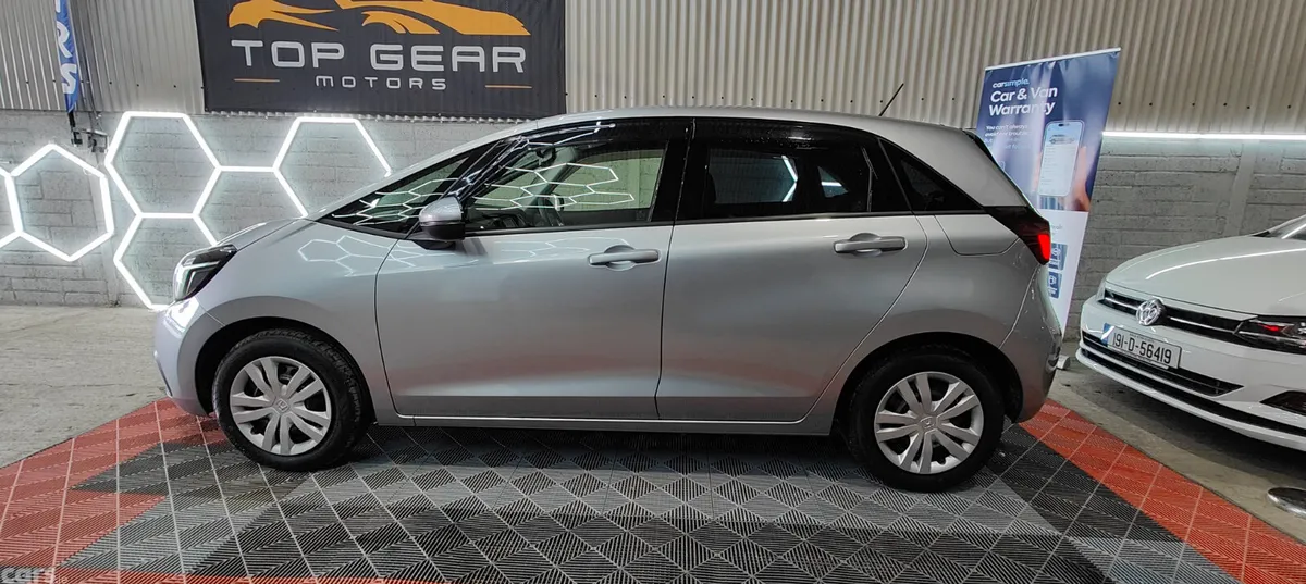 Honda Fit Hatchback, Petrol Hybrid, 2020, Silver