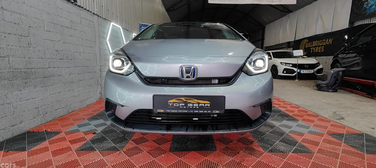 Honda Fit Hatchback, Petrol Hybrid, 2020, Silver