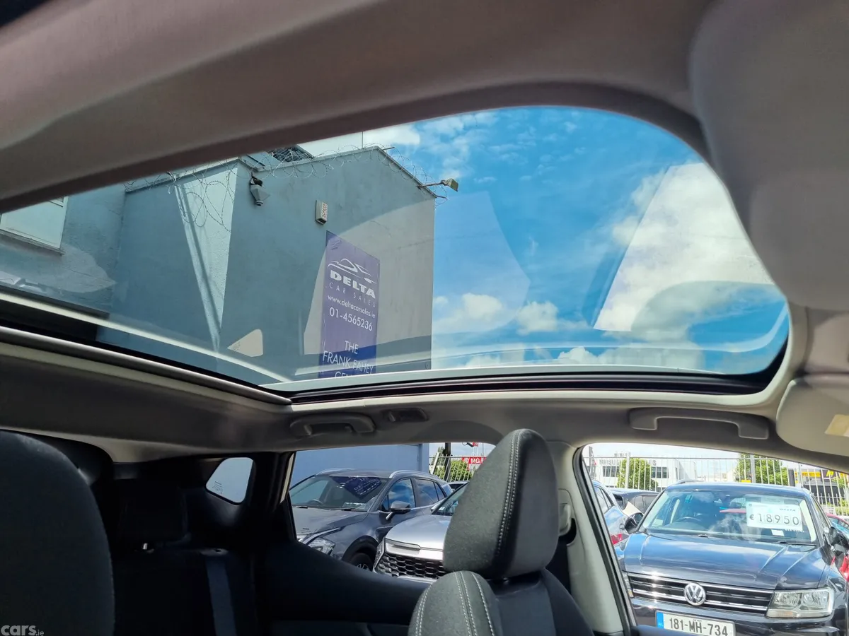 Nissan Qashqai SUV, Petrol, 2017, Silver