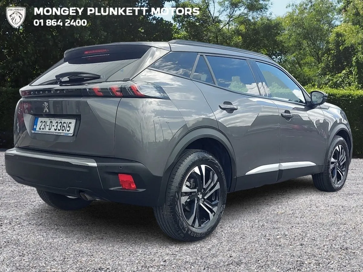 Peugeot 2008 MPV, Petrol, 2023, Grey