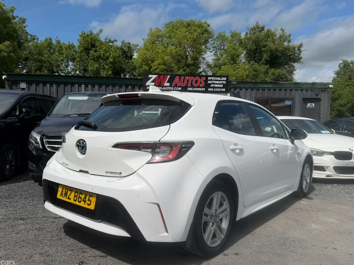 Toyota Corolla Hatchback, Petrol Hybrid, 2023, White