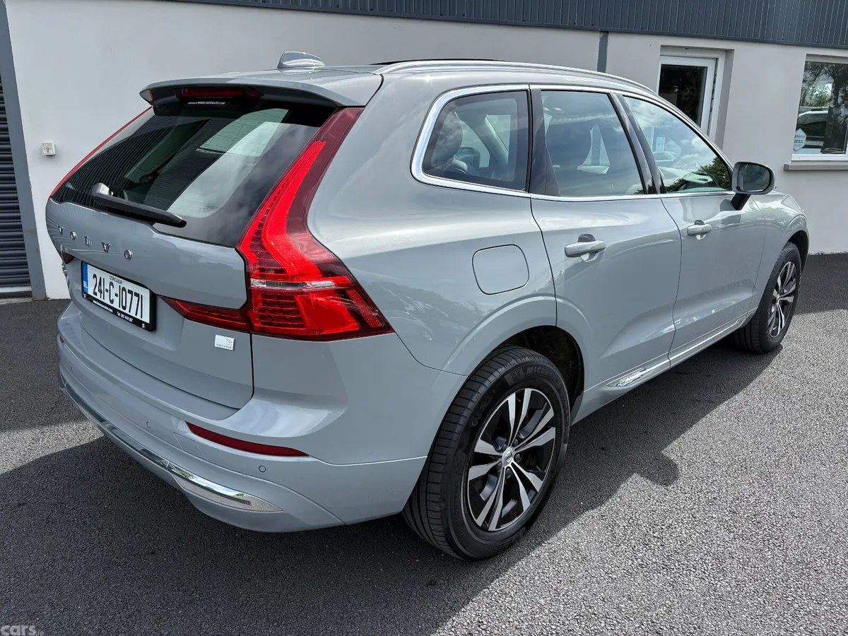 Volvo XC60 SUV, Petrol Plug-in Hybrid, 2024, Grey