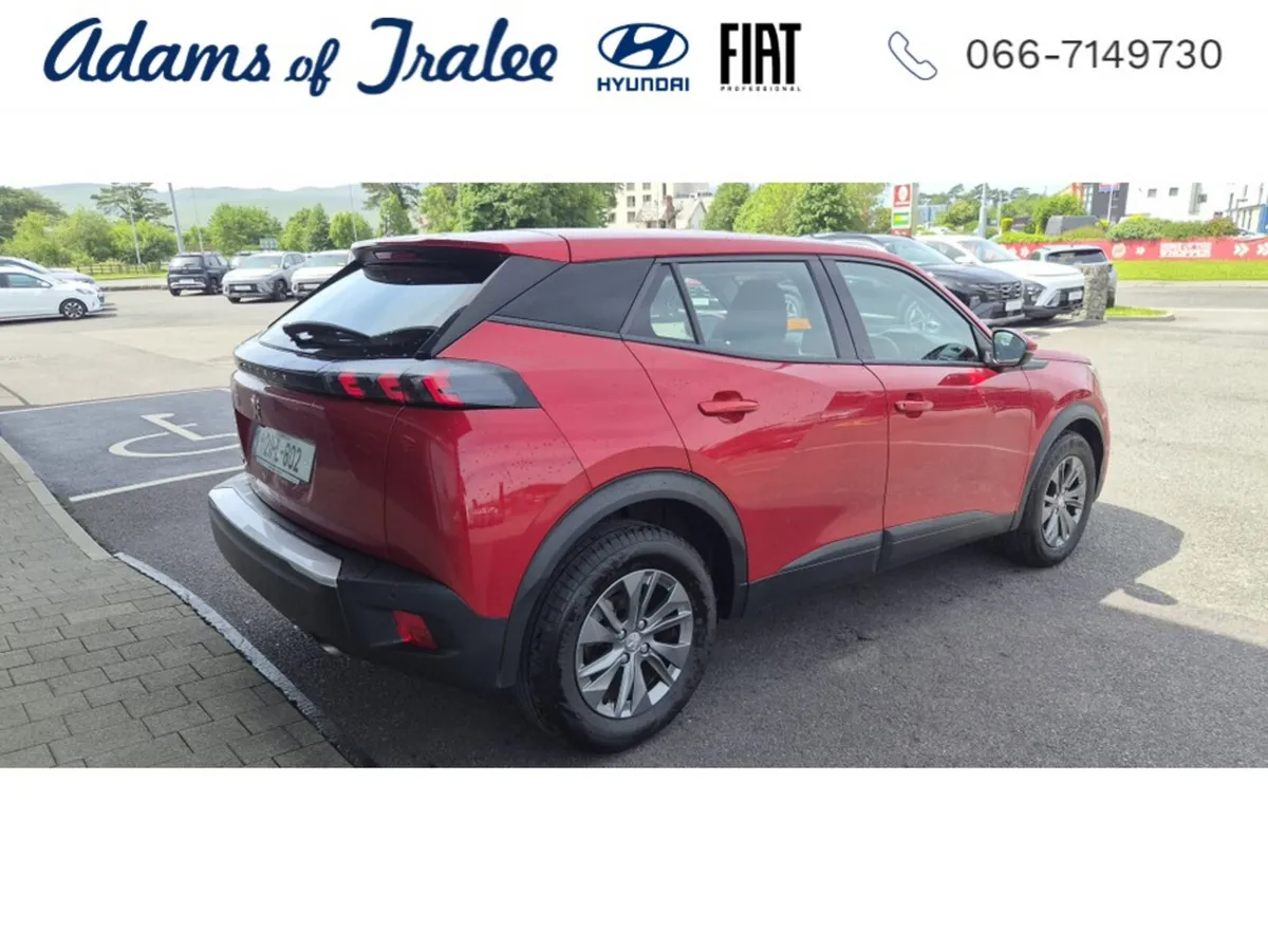 Peugeot 2008 MPV, Petrol, 2021, Red