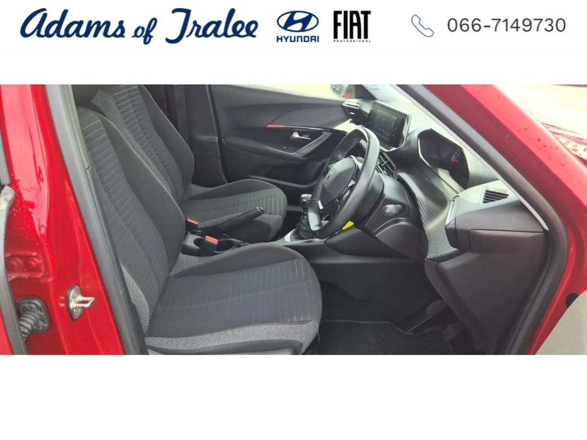 Peugeot 2008 MPV, Petrol, 2021, Red
