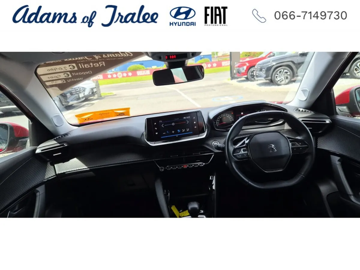 Peugeot 2008 MPV, Petrol, 2021, Red