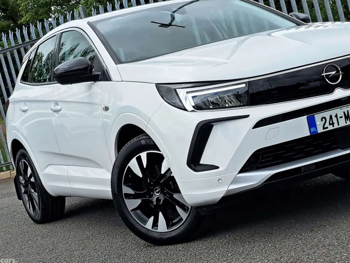 Opel Grandland SUV, Diesel, 2024, White