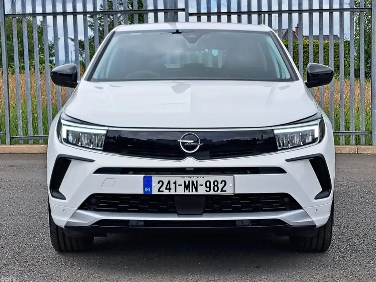 Opel Grandland SUV, Diesel, 2024, White