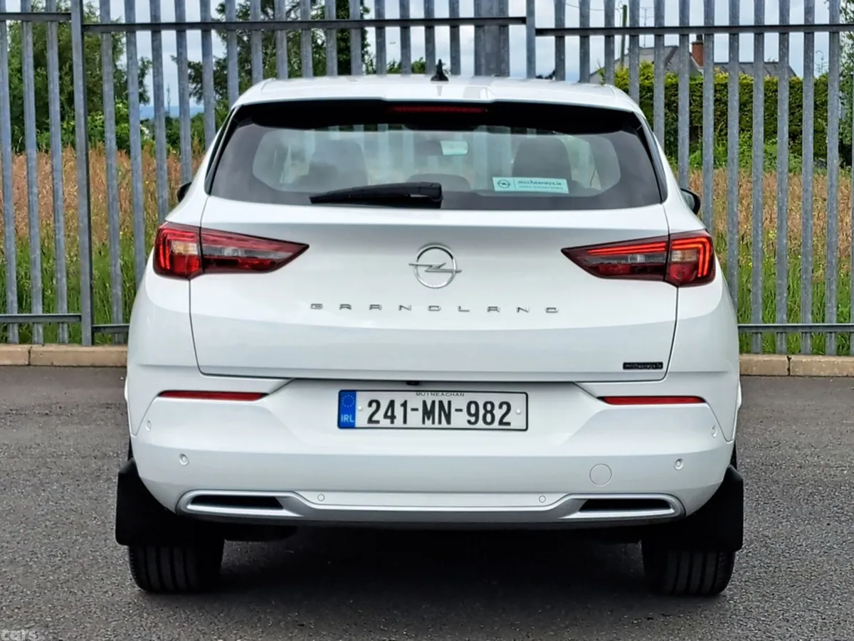 Opel Grandland SUV, Diesel, 2024, White