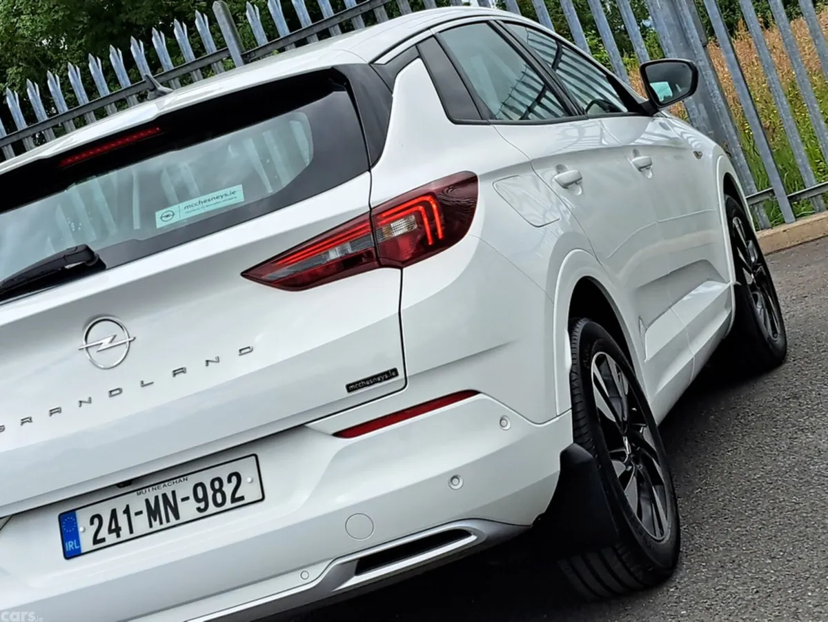 Opel Grandland SUV, Diesel, 2024, White