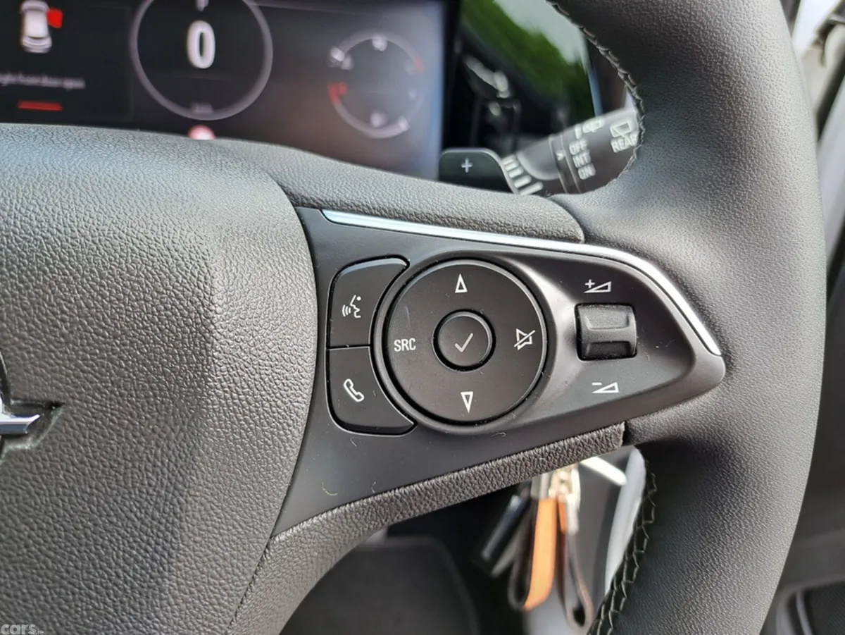 Opel Grandland SUV, Diesel, 2024, White