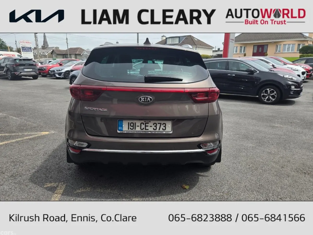 Kia Sportage MPV, Diesel, 2019, Brown