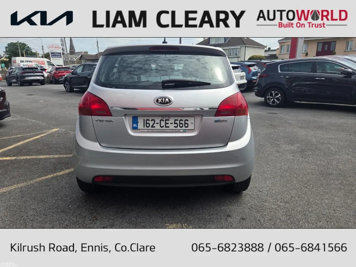 Kia Venga MPV, Petrol, 2016, Silver
