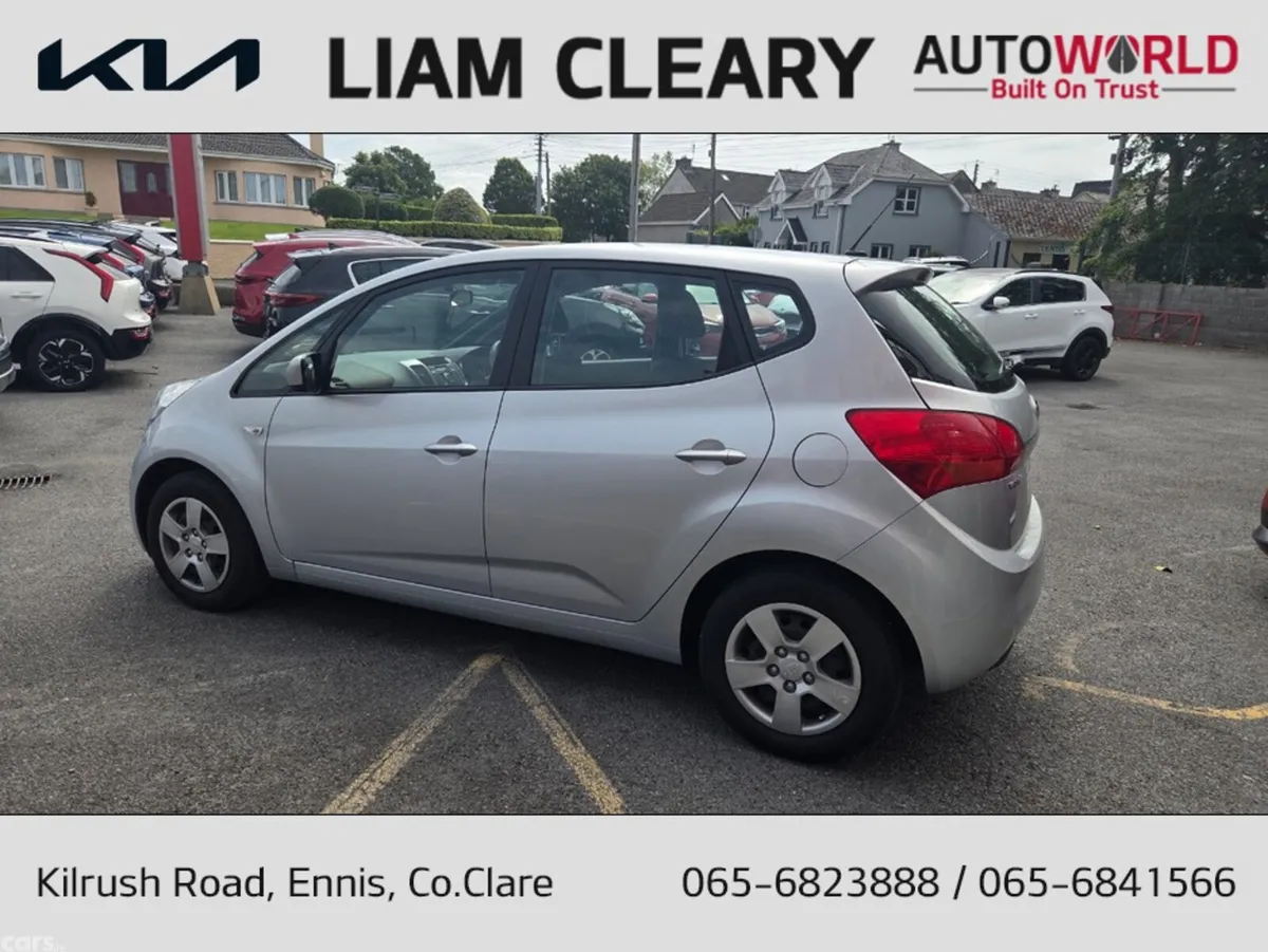 Kia Venga MPV, Petrol, 2016, Silver