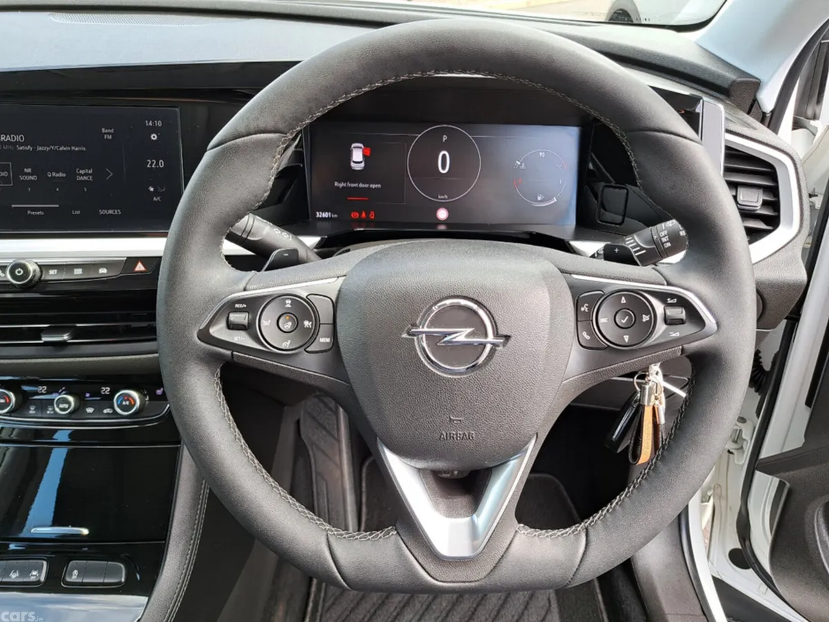Opel Grandland SUV, Diesel, 2024, White