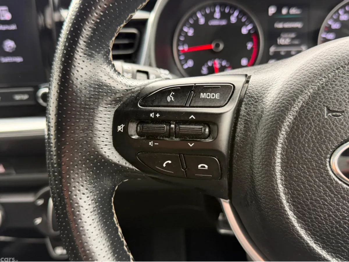 Kia Stonic Estate, Petrol Hybrid, 2021, Grey