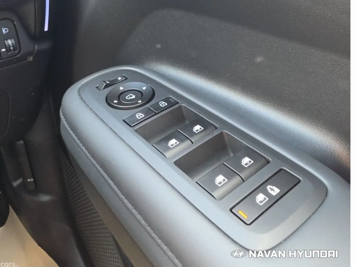 Hyundai Santa Fe SUV, Petrol Plug-in Hybrid, 2026, Blue