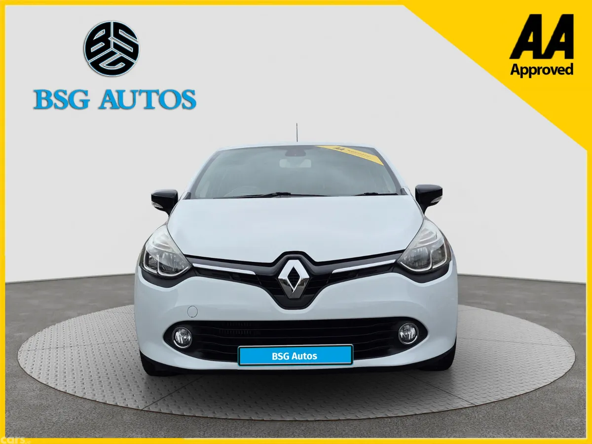 Renault Clio Hatchback, Petrol, 2017, White