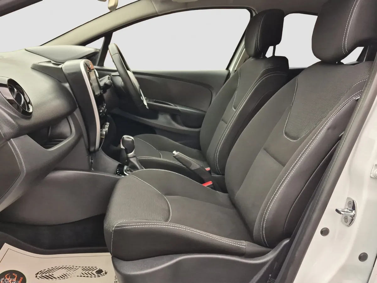 Renault Clio Hatchback, Petrol, 2017, White