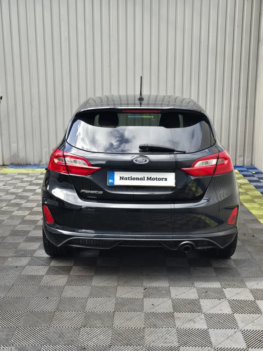 Ford Fiesta Hatchback, Petrol, 2018, Black