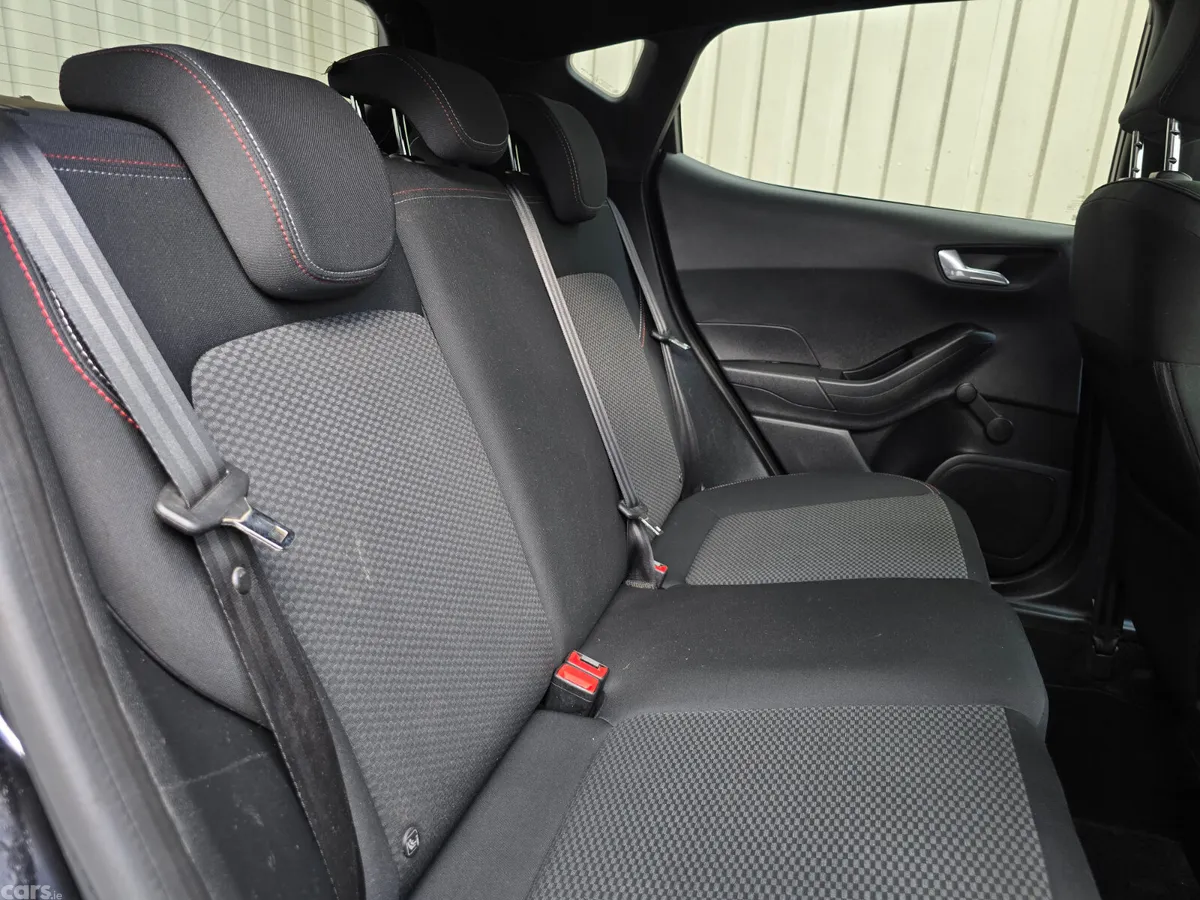 Ford Fiesta Hatchback, Petrol, 2018, Black