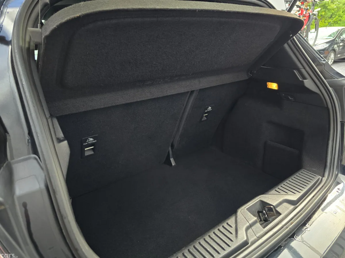 Ford Fiesta Hatchback, Petrol, 2018, Black