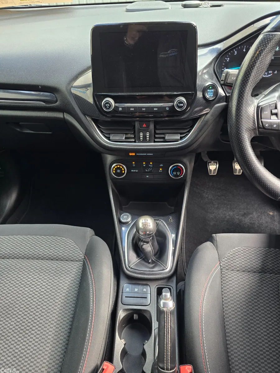 Ford Fiesta Hatchback, Petrol, 2018, Black