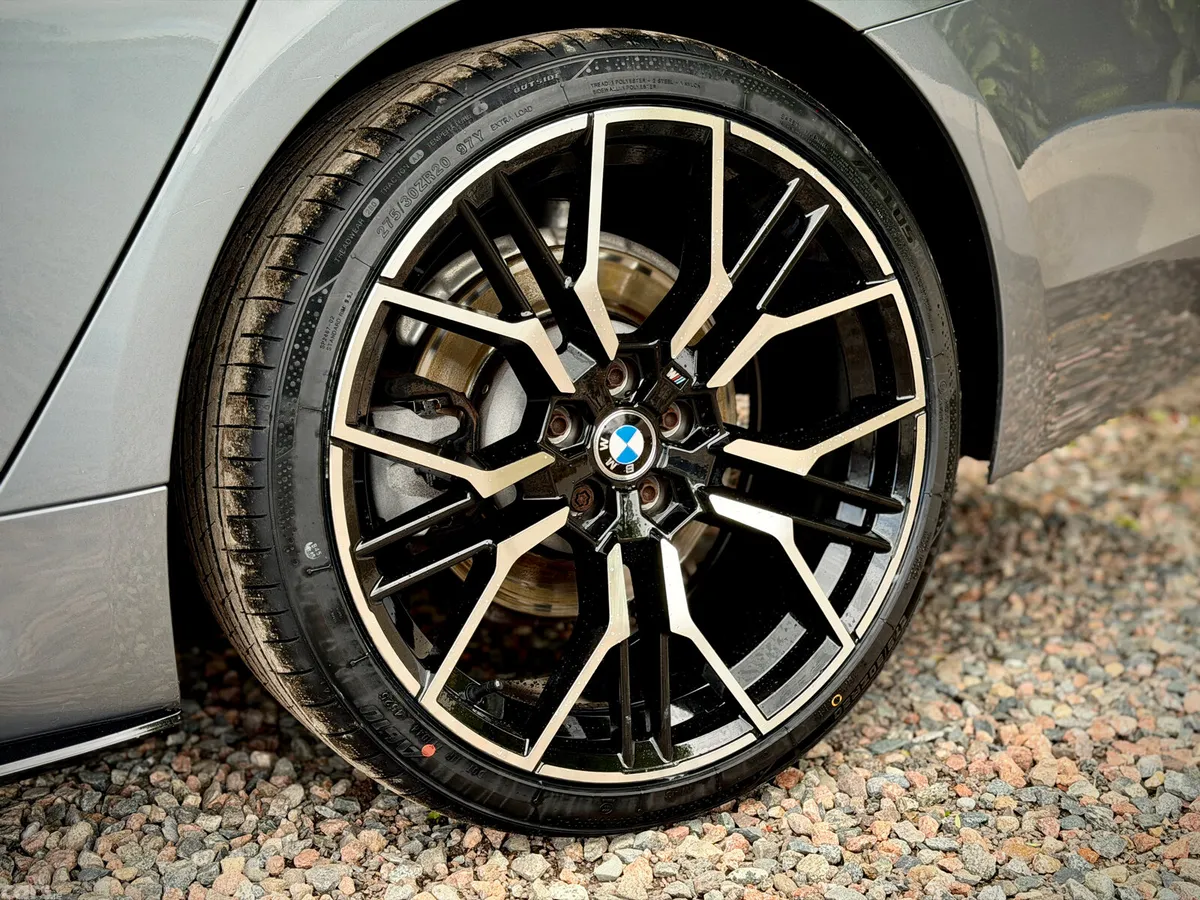 BMW 5-Series Estate, Diesel, 2017, Blue