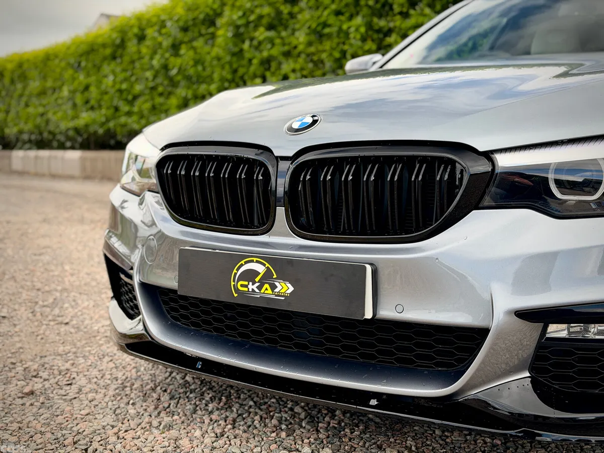 BMW 5-Series Estate, Diesel, 2017, Blue