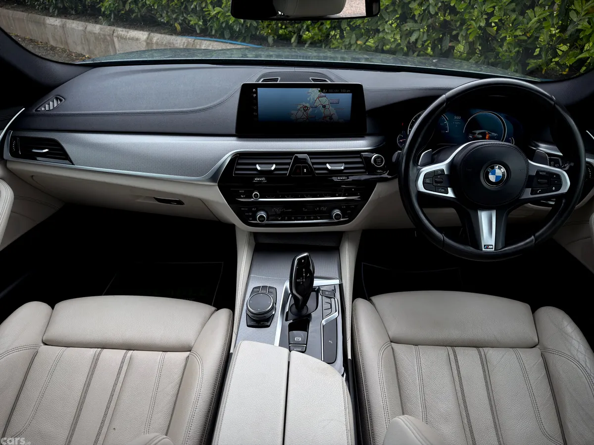BMW 5-Series Estate, Diesel, 2017, Blue