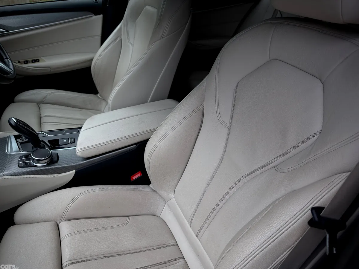 BMW 5-Series Estate, Diesel, 2017, Blue