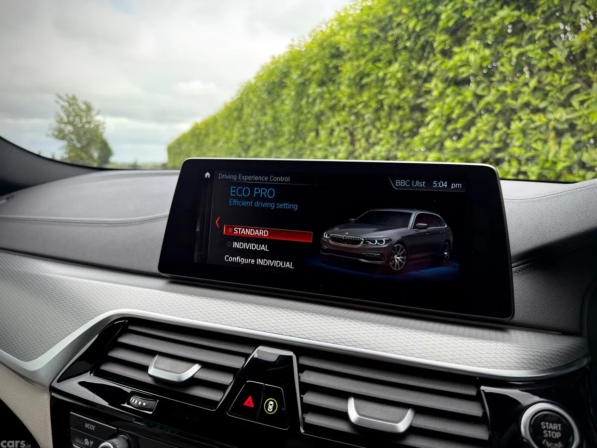 BMW 5-Series Estate, Diesel, 2017, Blue