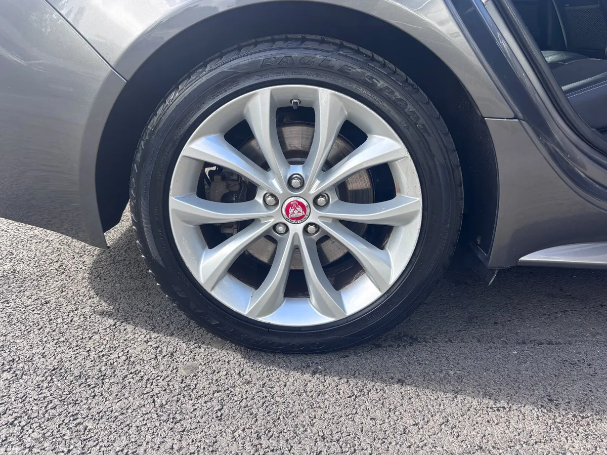 Jaguar XF Saloon, Diesel, 2016, Grey