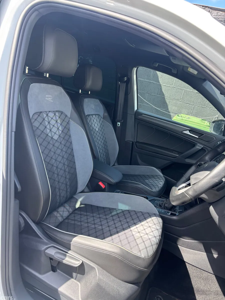 Volkswagen Tiguan SUV, Petrol, 2023, White