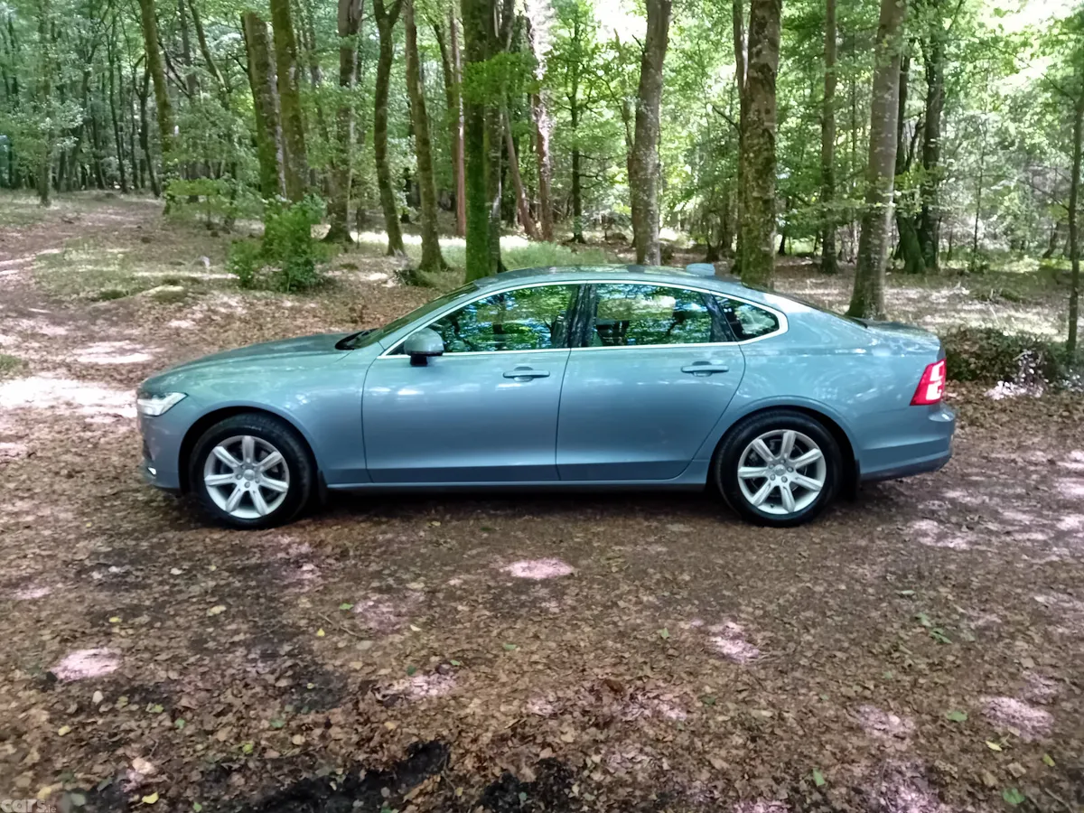 Volvo S90 Saloon, Diesel, 2018, Blue