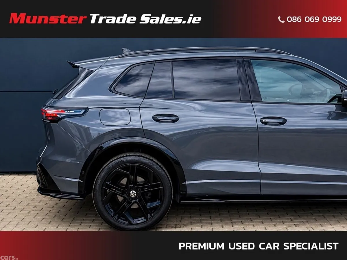 Volkswagen Tiguan SUV, Petrol Hybrid, 2024, Grey