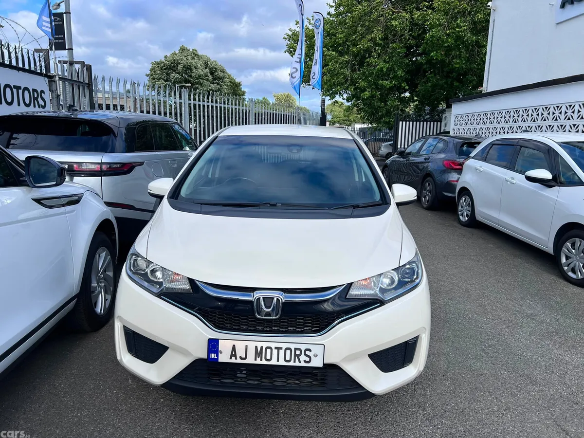 Honda Fit Hatchback, Petrol Hybrid, 2016, White