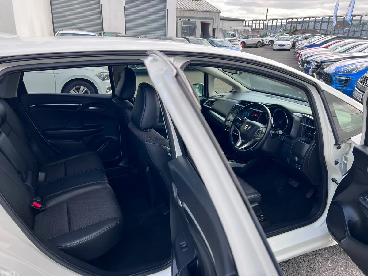 Honda Fit Hatchback, Petrol Hybrid, 2016, White
