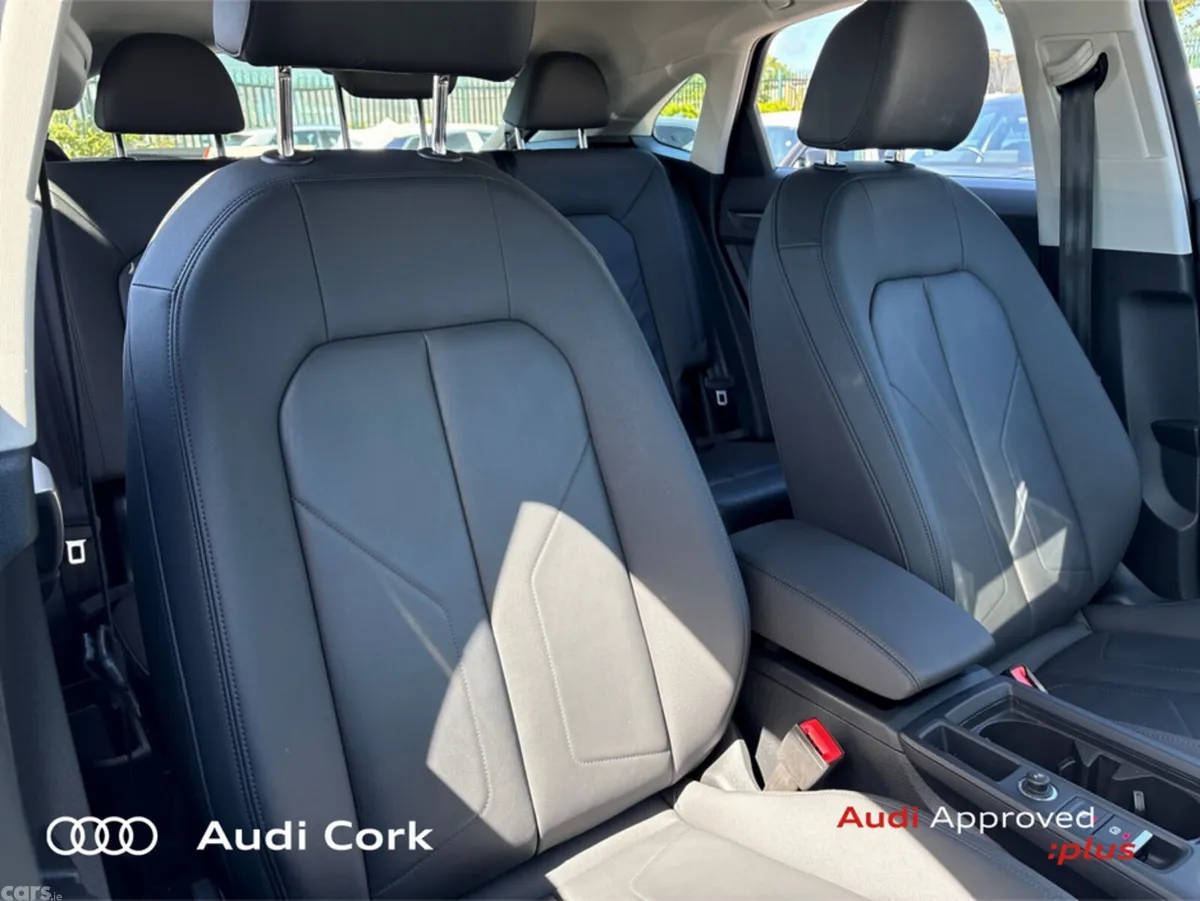 Audi Q3 SUV, Petrol, 2024, White
