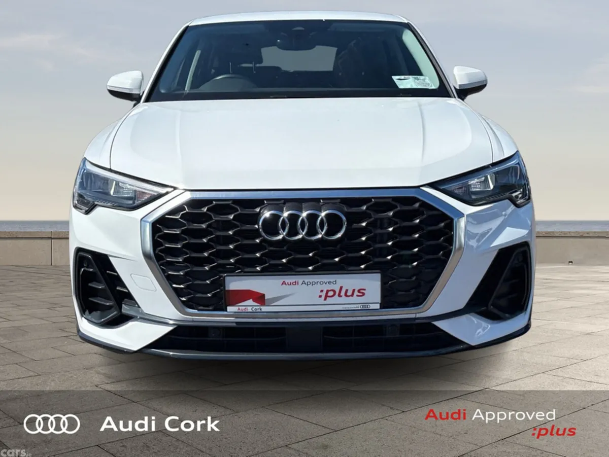 Audi Q3 SUV, Petrol, 2024, White